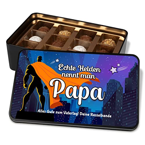 Pralinendose personalisiert mit Wunschtext „Echte Helden nennt man Papa“ – Schokolade Geschenk für Vater – Metalldose mit 12 Pralinen – kleines Geschenk zum Vatertag - süße Vatertagsgrüße (Blau) von True Statements