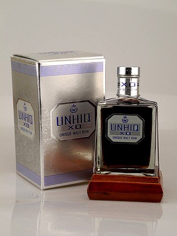 Unhiq Unique Malt Rum ( 200,91 EUR / Liter) von Unhiq