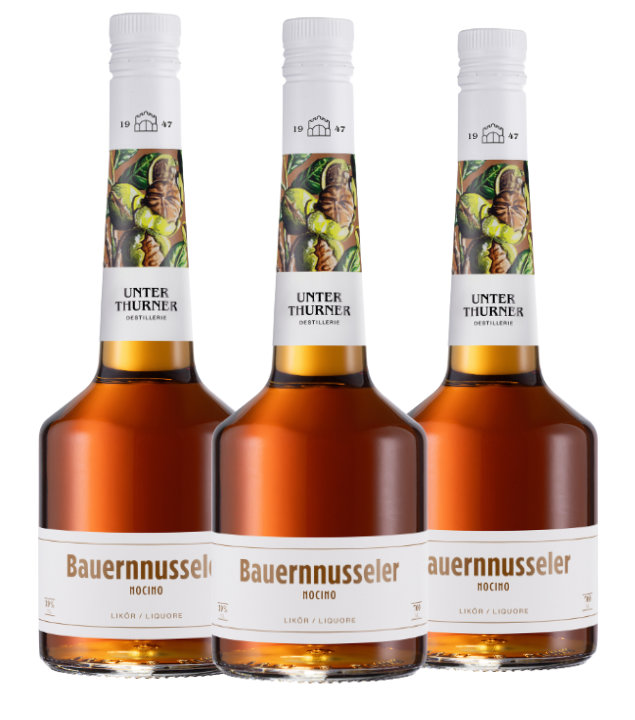 3 x Unterthurner Bauernnusseler (39 % vol., 2,1 Liter) von Unterthurner Privatbrennerei