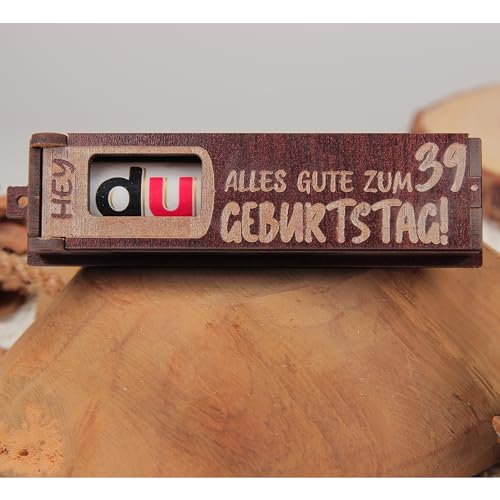 Urhome Geschenkbox Alles Gute zum 39. Geburtstag mit Duplo Schokoriegel - Überraschung Holzbox mit Spruch Gravur inkl. Schokolade Geschenk Riegel - Geburtstagsgeschenk Dunkel Braun von Urhome