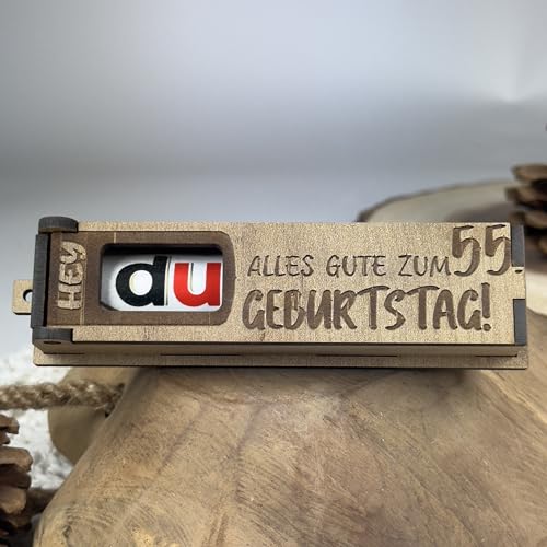 Urhome Geschenkbox Alles Gute zum 55. Geburtstag mit Duplo Schokoriegel - Überraschung Holzbox mit Spruch Gravur inkl. Schokolade Geschenk Riegel - Geburtstagsgeschenk für Erwachsene Mann Frau Urhome Geschenkbox Alles Gute zum 55. Geburtstag mit Duplo Schokoriegel - Überraschung Holzbox mit Spruch Gravur inkl. Schokolade Geschenk Riegel - Geburtstagsgeschenk für Erwachsene Mann Frau von Urhome