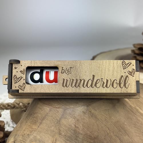 Urhome Holzbox Du bist wundervoll Gravur mit Duplo Schokoriegel - Herzen Geschenkbox mit Spruch inkl. Schokolade Riegel - Danke Geschenk Holz Box graviert für Freund Mann Freundin Frau Partner von Urhome