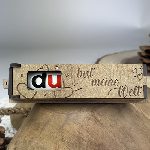 Urhome Holzbox Du bist meine Welt Gravur mit Duplo Schokoriegel - Herzen Geschenkbox mit Spruch inkl. Schokolade Riegel - Danke Geschenk Holz Box graviert für Freund Mann Freundin Frau von Urhome