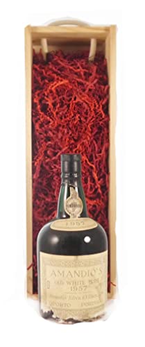 Amandio's White Vintage Port 1957 in einer Geschenkbox, da zu 3 Weinaccessoires, 1 x 750ml von Vintagewinegifts