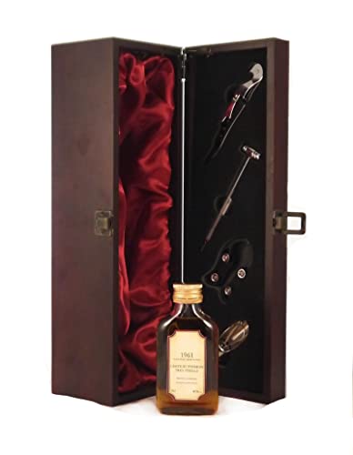 Chateau Pierron Tres Vieille Vintage Armagnac 1961 10cls Decanted Selection in einer mit Seide ausgestatetten Geschenkbox, da zu 4 Weinaccessoires, 1 x 100ml Chateau Pierron Tres Vieille Vintage Armagnac 1961 10cls Decanted Selection in einer mit Seide ausgestatetten Geschenkbox, da zu 4 Weinaccessoires, 1 x 100ml von Vintagewinegifts