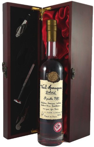 Delord Freres Bas Vintage Armagnac 1981 (50cl) in einer mit Seide ausgestatetten Geschenkbox, da zu 4 Weinaccessoires, 1 x 500ml von Vintagewinegifts