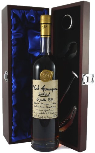 Delord Freres Bas Vintage Armagnac 1983 (70cl) in einer mit Seide ausgestatetten Geschenkbox, da zu 4 Weinaccessoires, 1 x 700ml von Vintagewinegifts
