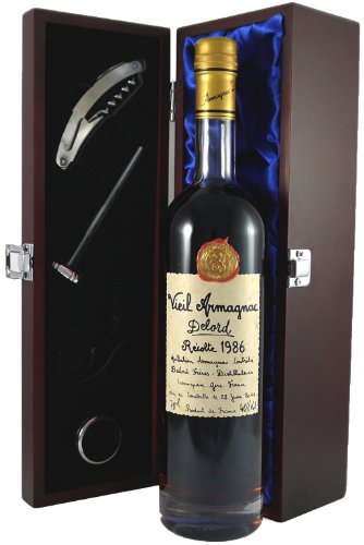 Delord Freres Bas Vintage Armagnac 1986 (70cl) in einer mit Seide ausgestatetten Geschenkbox, da zu 4 Weinaccessoires, 1 x 700ml von Vintagewinegifts