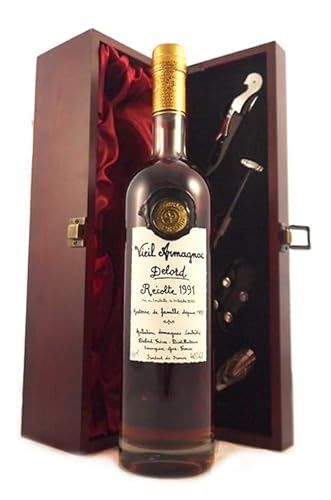 Delord Freres Bas Vintage Armagnac 1991 (70cl) in einer mit Seide ausgestatetten Geschenkbox, da zu 4 Weinaccessoires, 1 x 700ml von Vintagewinegifts