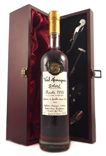 Delord Freres Bas Vintage Armagnac 1993 (70cl) in einer mit Seide ausgestatetten Geschenkbox, da zu 4 Weinaccessoires, 1 x 700ml von Vintagewinegifts