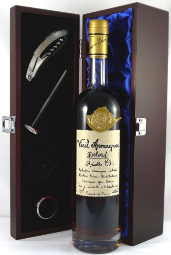 Delord Freres Bas Vintage Armagnac 1994 (70cl) in einer mit Seide ausgestatetten Geschenkbox, da zu 4 Weinaccessoires, 1 x 700ml von Vintagewinegifts