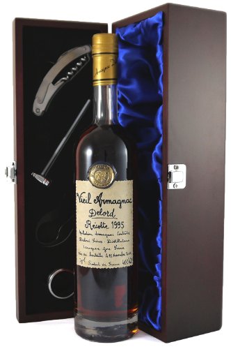 Delord Freres Bas Vintage Armagnac 1995 (70cl) in einer mit Seide ausgestatetten Geschenkbox, da zu 4 Weinaccessoires, 1 x 700ml von Vintagewinegifts