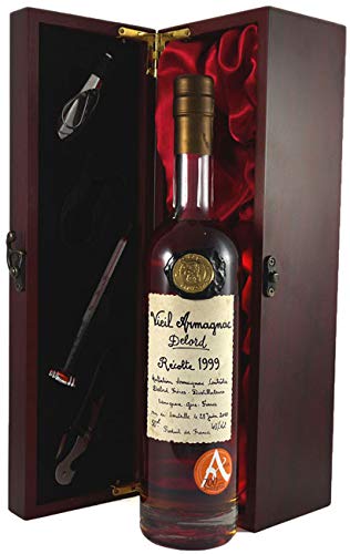 Delord Freres Bas Vintage Armagnac 1999 (50cl) in einer mit Seide ausgestatetten Geschenkbox, da zu 4 Weinaccessoires, 1 x 500ml von Vintagewinegifts