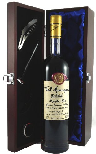 Delord Freres Vintage Armagnac 1965 (70cl) in einer mit Seide ausgestatetten Geschenkbox, da zu 4 Weinaccessoires, 1 x 700ml von Vintagewinegifts