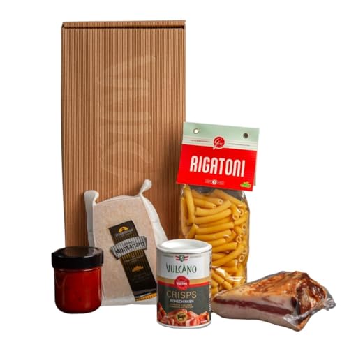 Pasta Paket in Geschenkverpackung. Alle Zutaten für Pasta Amatriciana. Feinkost Geschenkkorb. Feine Delikatessen. Ideal für Kollegen, Mitarbeiter. Toll als Wichtelgeschenk. Pasta Paket in Geschenkverpackung. Alle Zutaten für Pasta Amatriciana. Feinkost Geschenkkorb. Feine Delikatessen. Ideal für Kollegen, Mitarbeiter. Toll als Wichtelgeschenk. von Vulcano