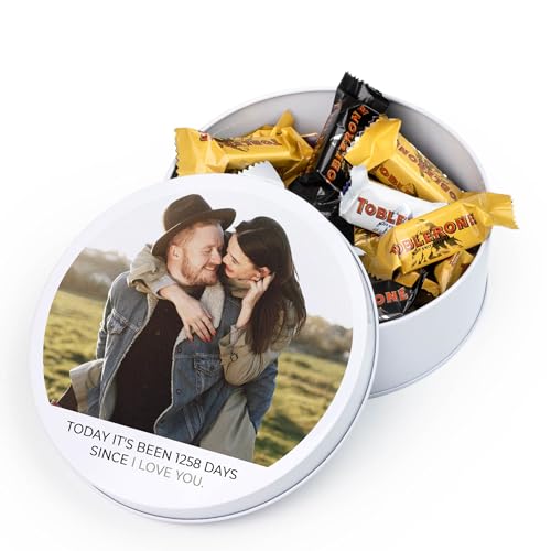 Wanapix | Blechdose mit Schokolade | Personalisierte Mit Bild und Text | Mit 22 Schokoriegel | Originelles Geschenk zum Valentinstag | 5x12 cm (850 ml) von Wanapix