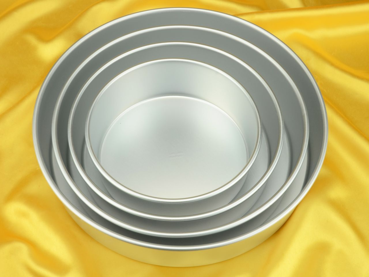 Wilton Performance Pans Deep Round Pan 4er Set Wilton Performance Pans Deep Round Pan 4er Set von Wilton