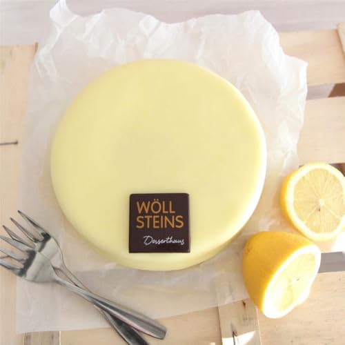 Zitronentorte mit Buttercreme I 15 cm Durchmesser I 8 Portionen I Torte mit feiner Zitronenbuttercreme in 3 Lagen verpackt in Holzgeschenkbox Zitronentorte mit Buttercreme I 15 cm Durchmesser I 8 Portionen I Torte mit feiner Zitronenbuttercreme in 3 Lagen verpackt in Holzgeschenkbox von Wöllsteins Desserthaus