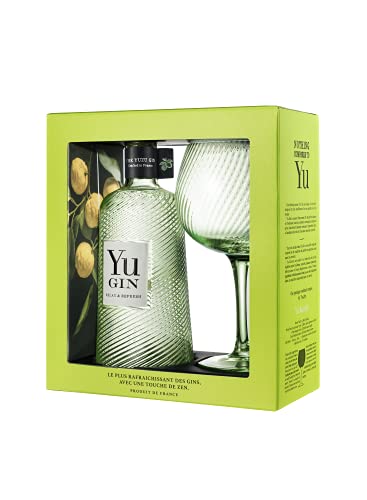 Yu Gin mit Glas von Yu Gin