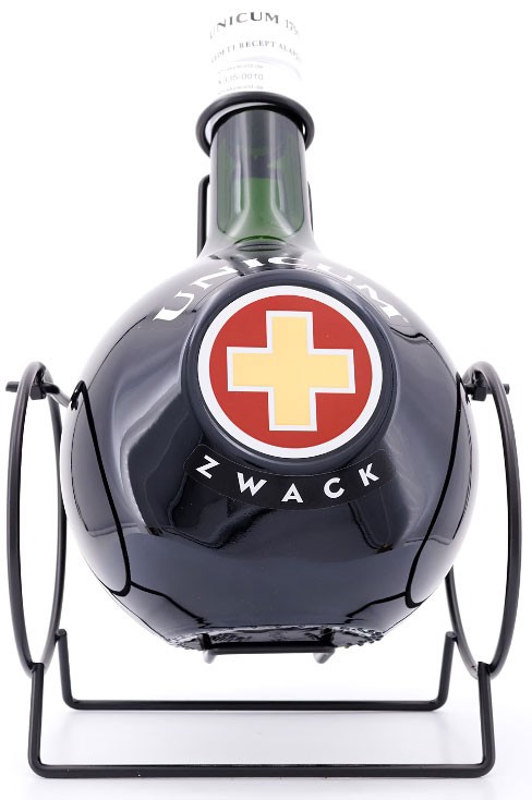 Zwack Unicum Kräuterlikör 3 liter Megaflasche mit Schwenker von Zwack Unicum NYRT