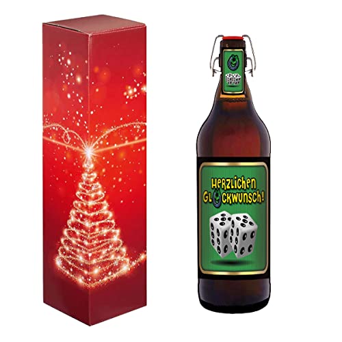 Herzlichen Glückwunsch Würfel Bier - 1 Liter Pils Bügelflasche (mit Geschenkebox im Weihnachtsdesign) von bierundmehr