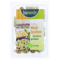 Frische Schwäbische Maultaschen mit Gemüsefüllung g.g.A., geschnitten Frische Schwäbische Maultaschen mit Gemüsefüllung g.g.A., geschnitten von bio-verde