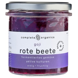 Rote Bete mit Goji-Beeren aus Bayern im Glas, fermentiertes Gemüse mit aktiven Kulturen Rote Bete mit Goji-Beeren aus Bayern im Glas, fermentiertes Gemüse mit aktiven Kulturen von completeorganics
