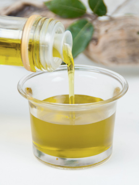 "unser Mildes" extra native Bio-Olivenöl aus Griechenland von direct&friendly