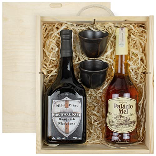 Geschenkset mit 2 Mets und 2 kleinen Keramikbechern in Holzbox | Dwójniak- Halber: Grunwaldzki, Palacio Mel| Honigwein 1250ml | 16% Alkohol Metwein | Polnische Produktion Geschenkset mit 2 Mets und 2 kleinen Keramikbechern in Holzbox | Dwójniak- Halber: Grunwaldzki, Palacio Mel| Honigwein 1250ml | 16% Alkohol Metwein | Polnische Produktion von eHonigwein.de Premium Quality