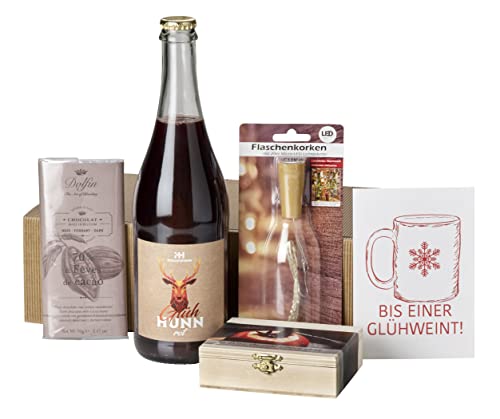 Glühwein-Geschenkset"Gaumentanz im Lichterglanz" | 1 Flasche roter Glühwein, Bratapfelgewürz-Set, Zartbitterschokolade, Lichterkette und Spruch-Karte von freund