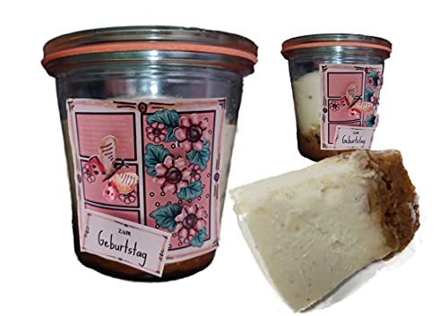 Spätsommerlicher Geburtstagskuchen mit Walnuss-Käsekuchen im Glas und Sonnenblumen-Etikett von generisch