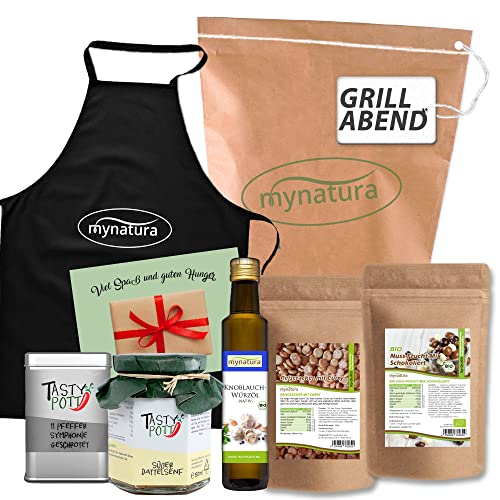 Mynatura Grill Geschenk Set I Für die Mädelsrunde, den Kumpelabend oder die Grillparty I Nüsse I Knabbern I Pfeffer I Gewürze I Chips I Würzöl I Grillschürze I Karte (Grillparty) von mynatura