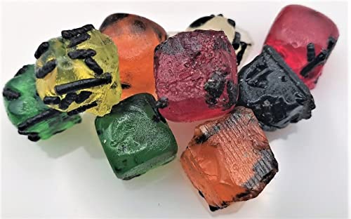 250 gr. Cachou mit Anis und Lakritz Streuseln, ein von handgebrochenes Bonbon 250 gr. Cachou mit Anis und Lakritz Streuseln, ein von handgebrochenes Bonbon von pin24shop