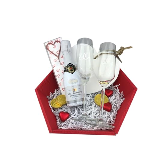 Geschenk zur Hochzeit - Sektgläser mit hochwertiger Gravur - hochwertiges Geschenk - Wunderkerze in Herzform - Sekt - großes Holzherz - inkl. Geschenkverpackung von schenken-24