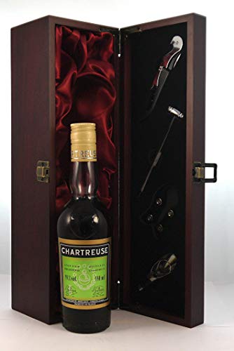Bottling Green Chartreuse (350ml) in einer mit Seide ausgestatetten Geschenkbox, da zu 4 Weinaccessoires, 1 x 350ml von vintagewinegifts