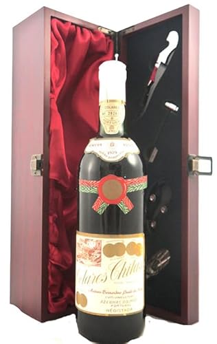 Colares Chitas 1979 Antonio Bernardino a Silva Chitas (Red wine) in einer mit Seide ausgestatetten Geschenkbox, da zu 4 Weinaccessoires, 1 x 750ml von vintagewinegifts