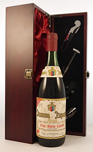 Rioja Riserva Especial 1966 Cruz Garcia Lafuente in einer mit Seide ausgestatetten Geschenkbox, da zu 4 Weinaccessoires, 1 x 750ml von vintagewinegifts