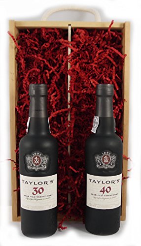 Taylor Fladgate 70 years of Port 1954 (35cl) Wooden Box in einer Geschenkbox, da zu 4 Weinaccessoires von vintagewinegifts