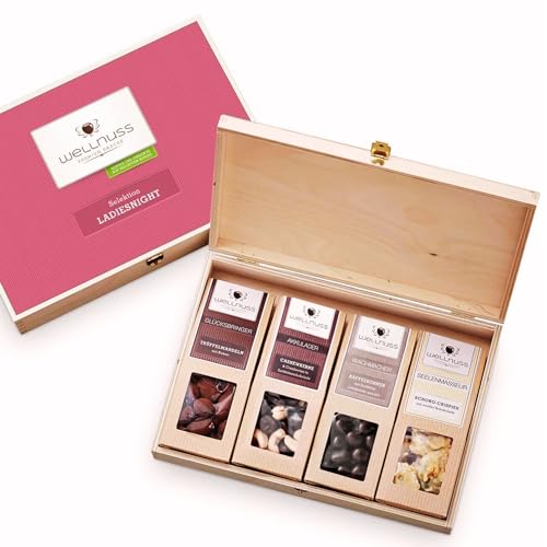 WELLNUSS "Ladiesnight“ - Premium Geschenk-Set für Frauen I 4 Nuss- & Schokoladen-Snacks I Geschenkidee für Frau, Freundin, Mutter, Schwester (4 Snacks in der Birkenholzbox, Best of Chocolate) von wellnuss