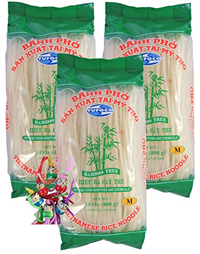 yoaxia ® - 3er Pack - [ 3x 400g ] BAMBOO TREE Vietnam Reisnudeln / 3mm Banh Pho/Bandnudeln/Rice Noodles + ein kleiner Glücksanhänger gratis von yoaxia Marke